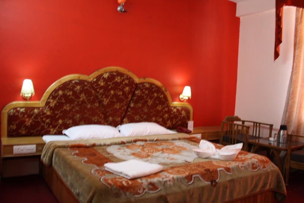 Hotel Ocean Blue Manali Exterior foto